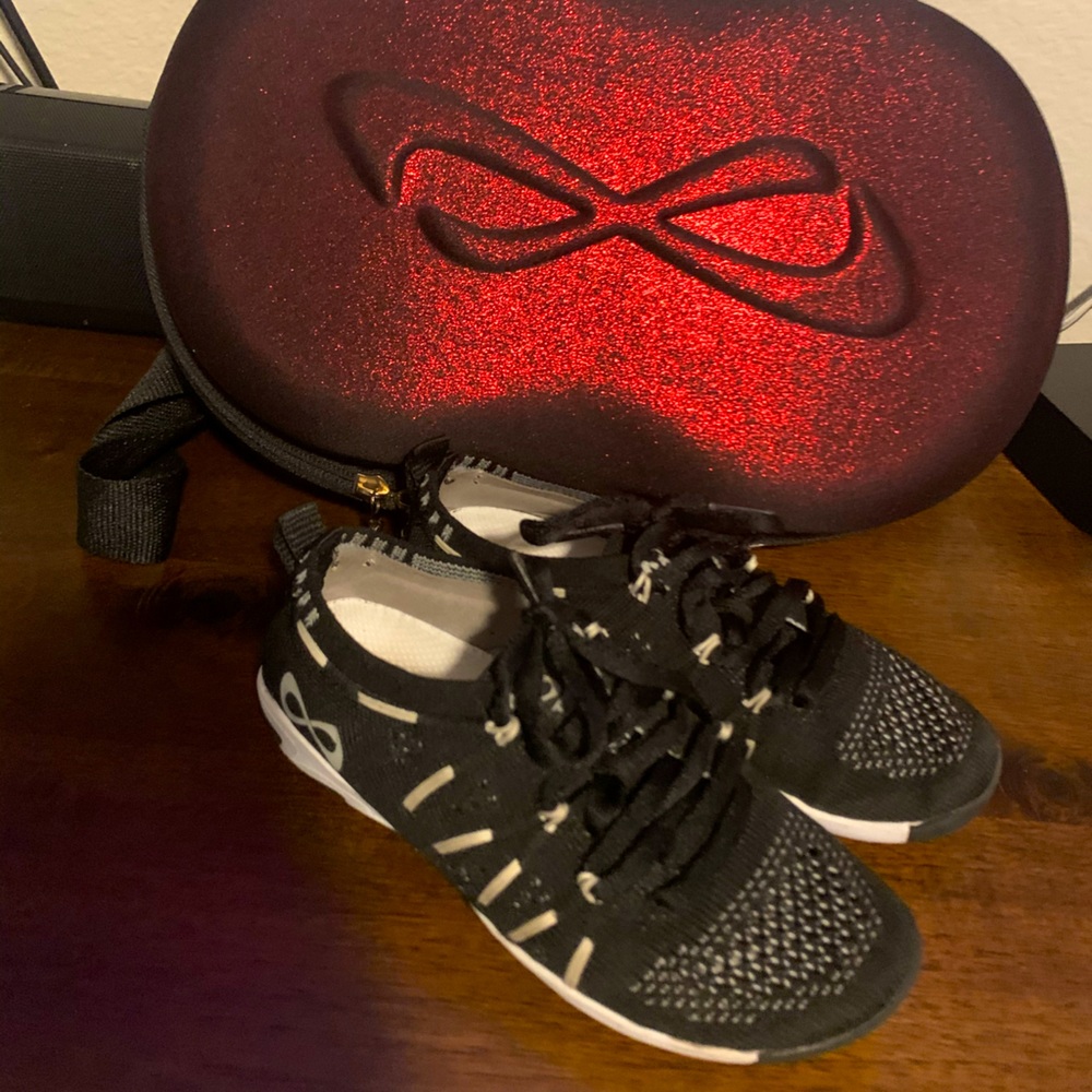 Nfinity cheer shoes